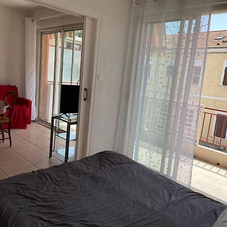Studio A Sanary-Sur-Mer Avec Balcon A 200M Du Port Bagian luar foto