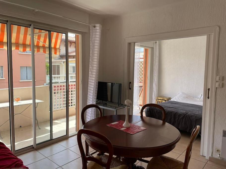 Studio A Sanary-Sur-Mer Avec Balcon A 200M Du Port Bagian luar foto